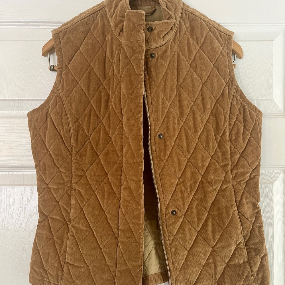 Eddie Bauer Tan Quilted Vest Size Small